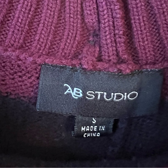 AB Studio Womens Striped Crewneck Sweater with Buttons Down Back Size Small - Picture 5 of 5